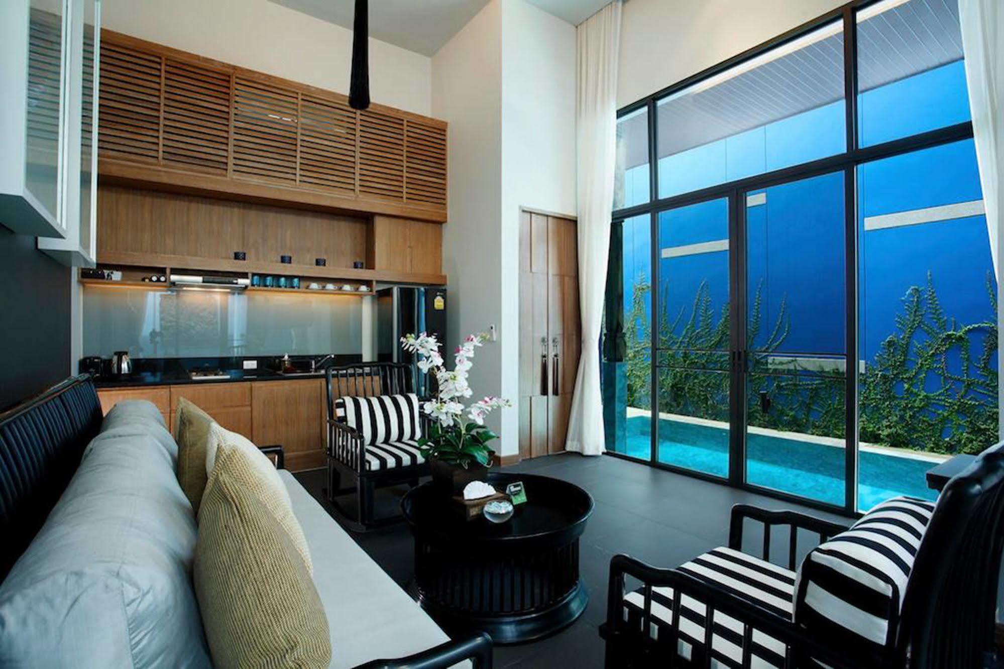 วิงส์ ภูเก็ต วิลลา บาย ทู วิลลา ฮอลิเดย์ Hotel Phuket ภายนอก รูปภาพ